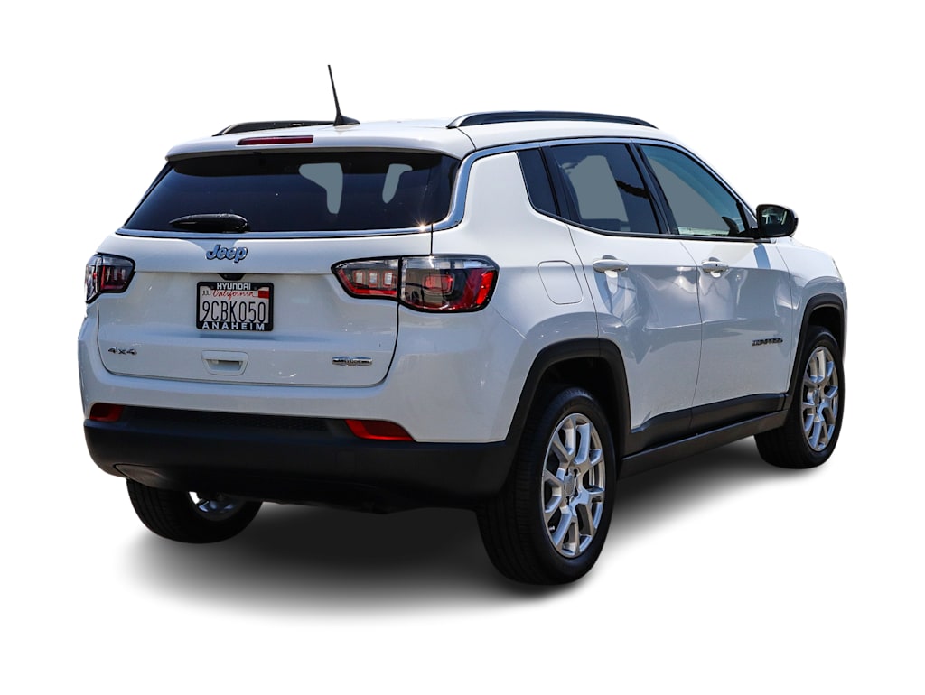 Thumbnail: 2022 Jeep Compass - 20