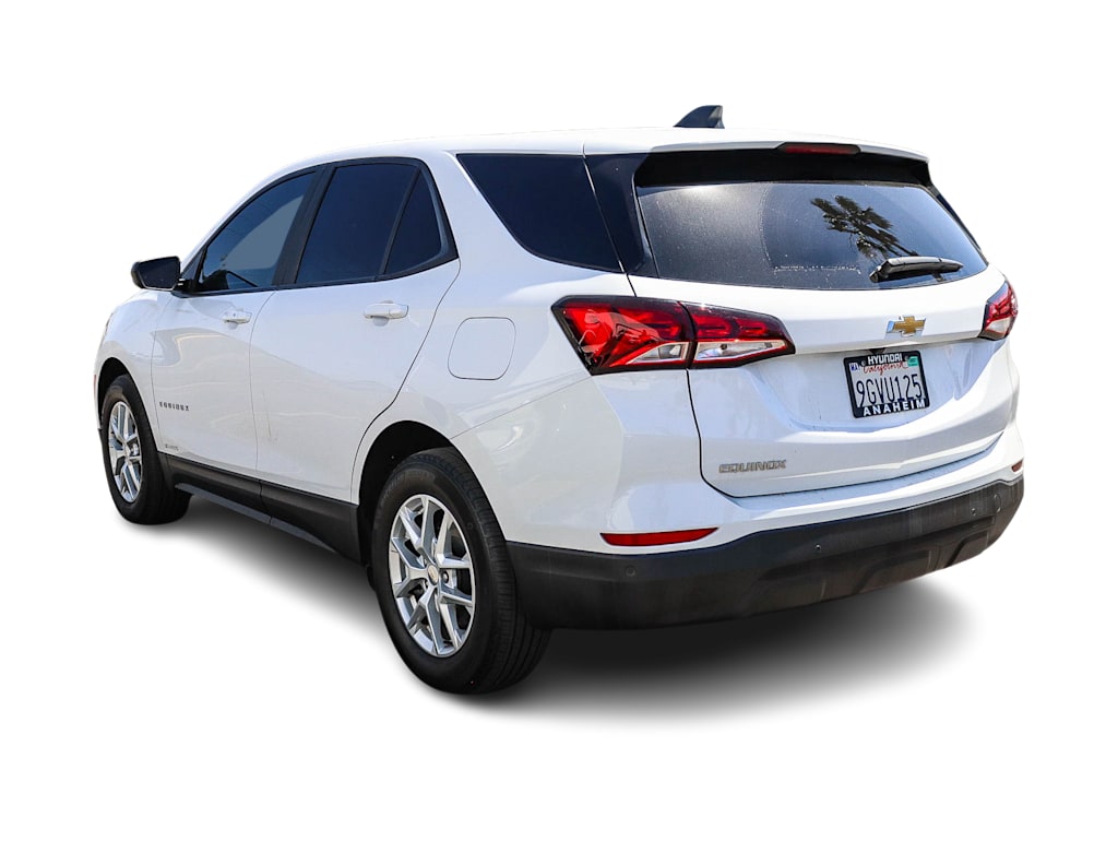 Thumbnail: 2023 Chevrolet Equinox - 3