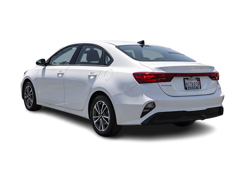 Thumbnail: 2023 Kia Forte - 3