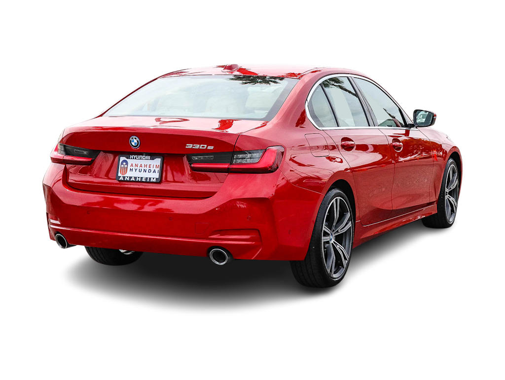 Thumbnail: 2024 BMW 3 Series - 19