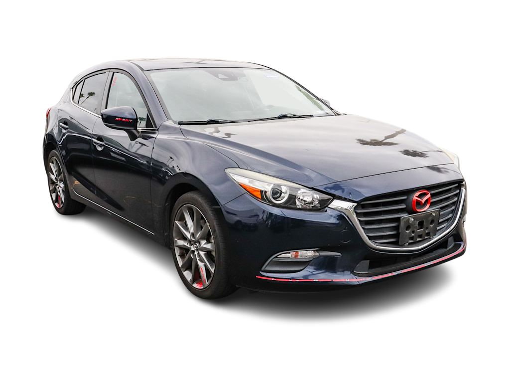 Thumbnail: 2018 Mazda Mazda3 - 17