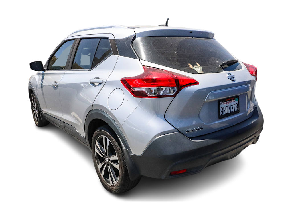 Thumbnail: 2018 Nissan Kicks - 3