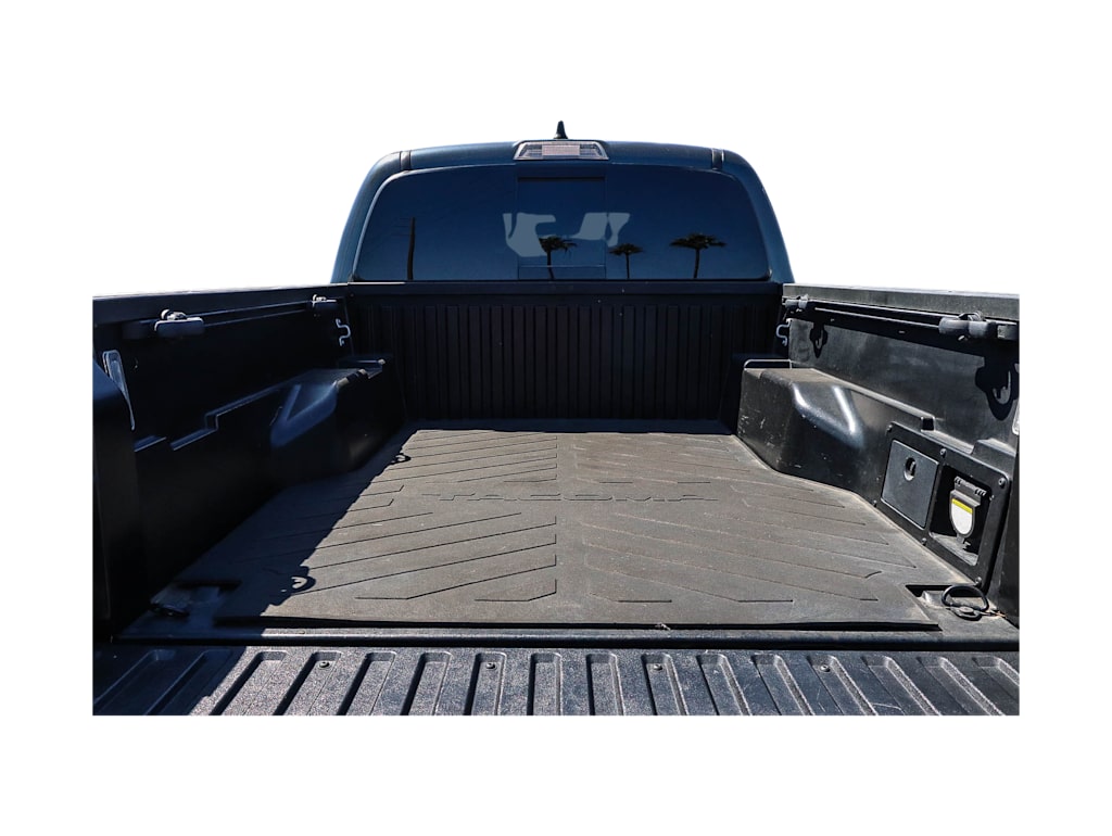 Thumbnail: 2023 Toyota Tacoma - 15