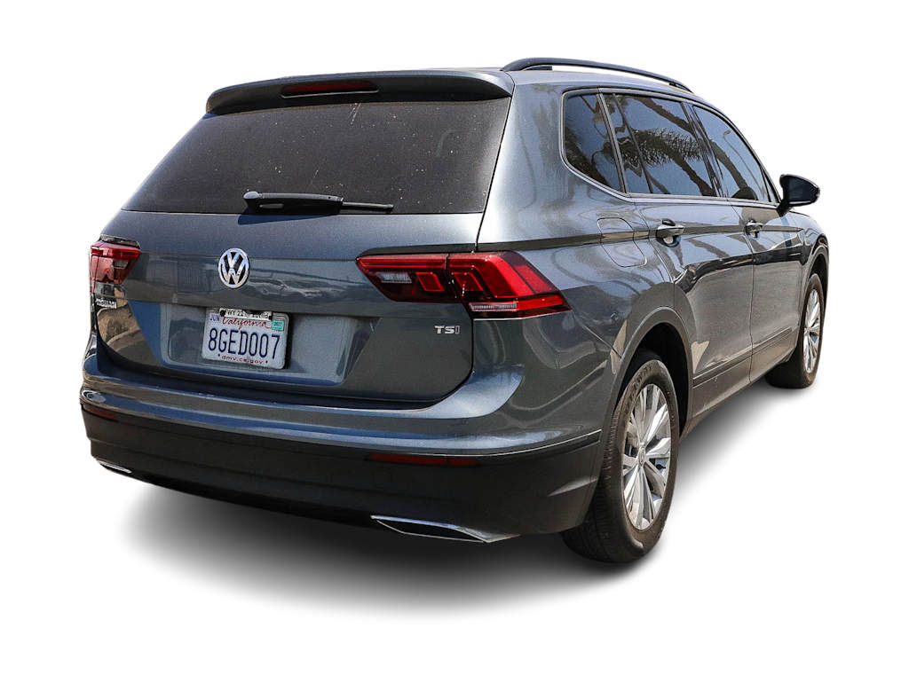 Thumbnail: 2018 Volkswagen Tiguan - 18