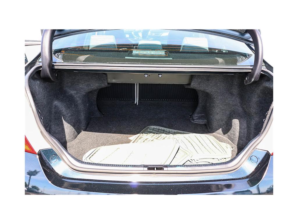 Thumbnail: 2015 Toyota Camry - 16