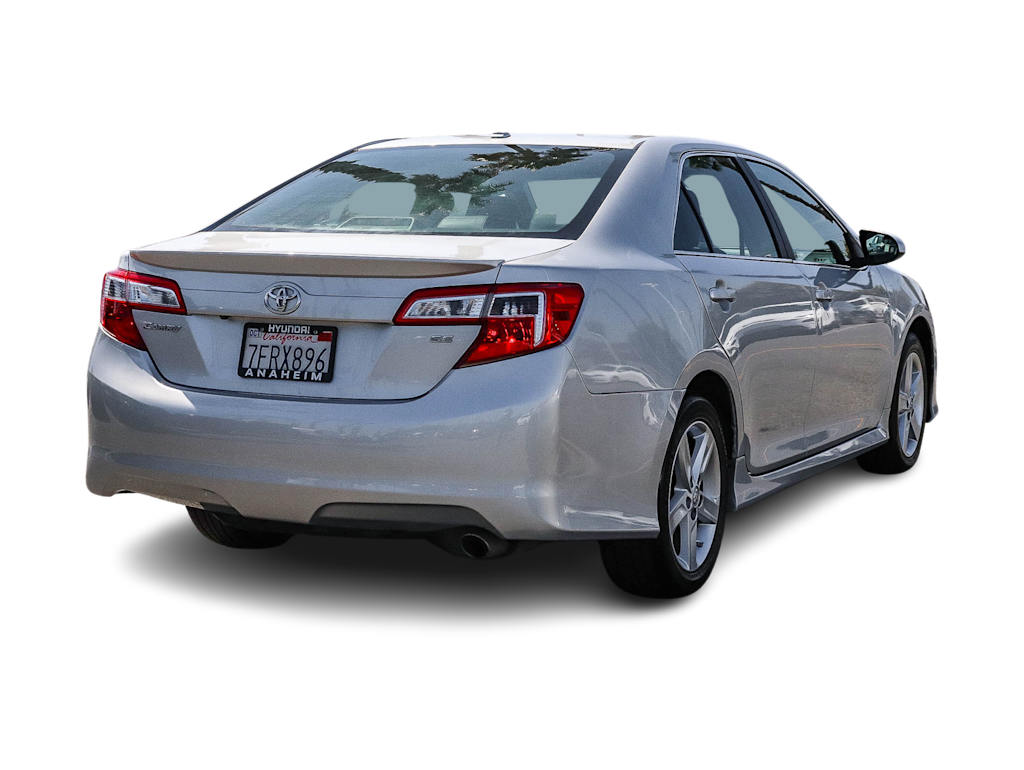 Thumbnail: 2013 Toyota Camry - 19