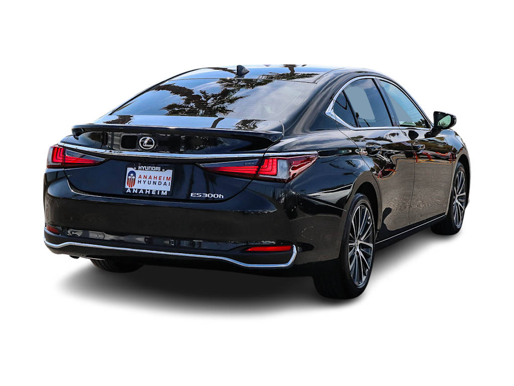 Thumbnail: 2025 Lexus ES - 19
