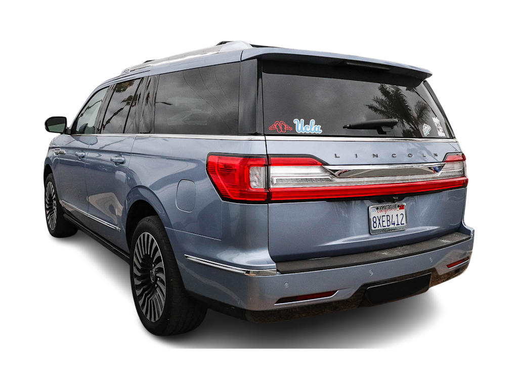 Thumbnail: 2021 Lincoln Navigator L - 3