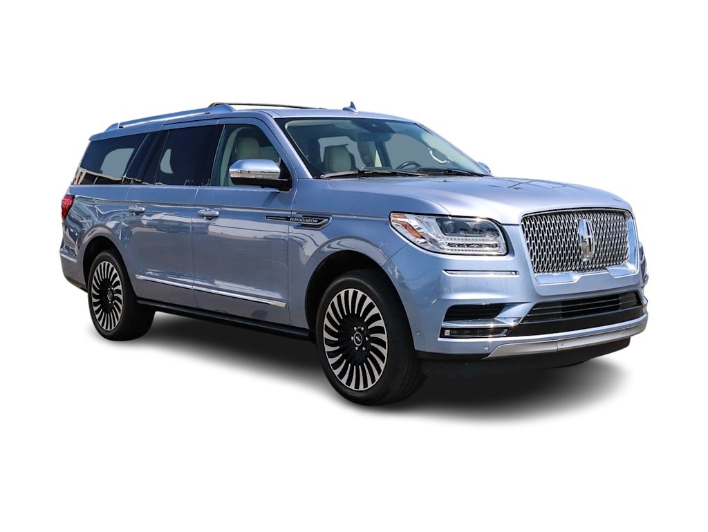 Thumbnail: 2021 Lincoln Navigator L - 16