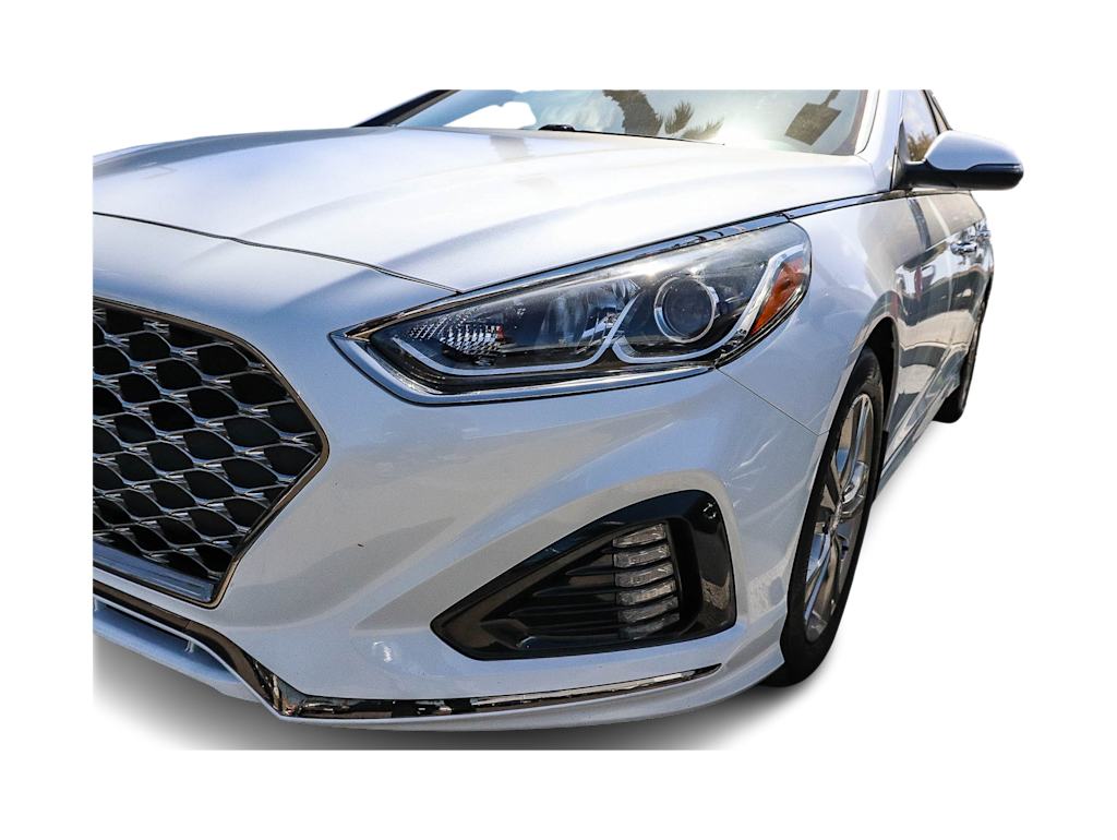 Thumbnail: 2019 Hyundai Sonata - 9