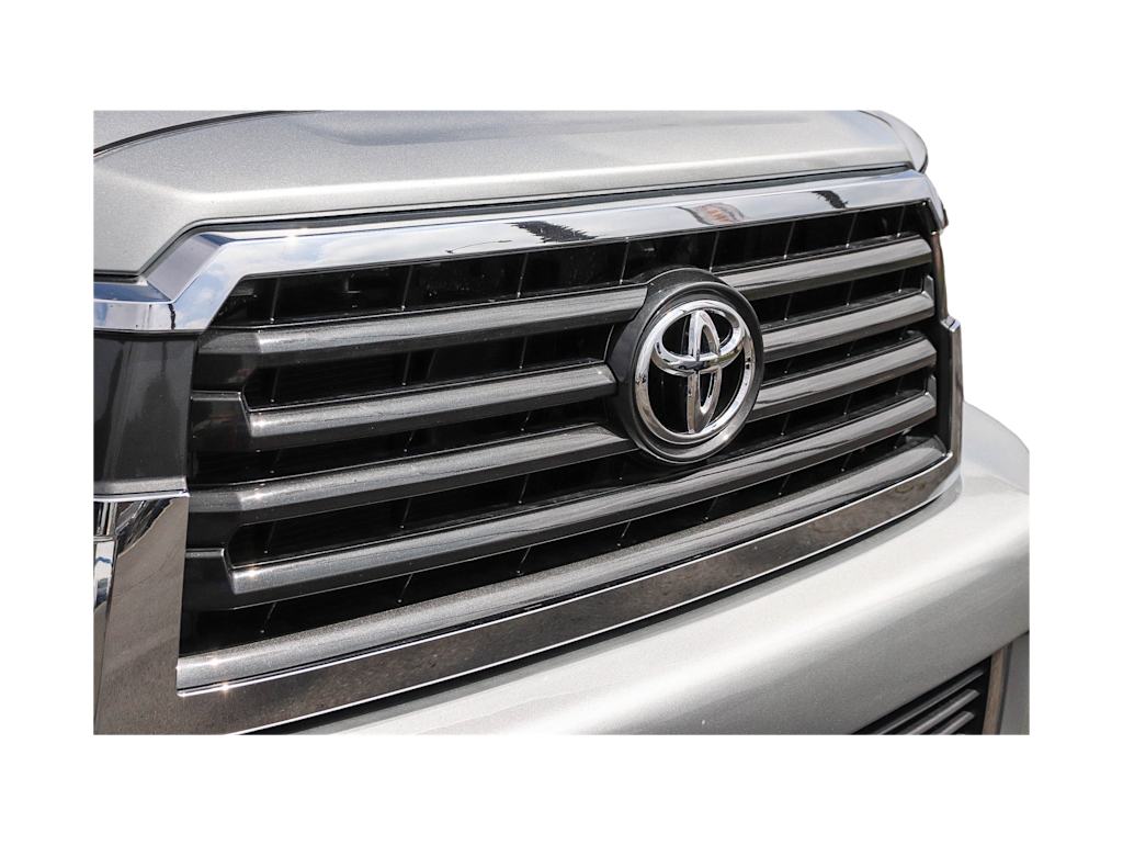 Thumbnail: 2021 Toyota Sequoia - 18