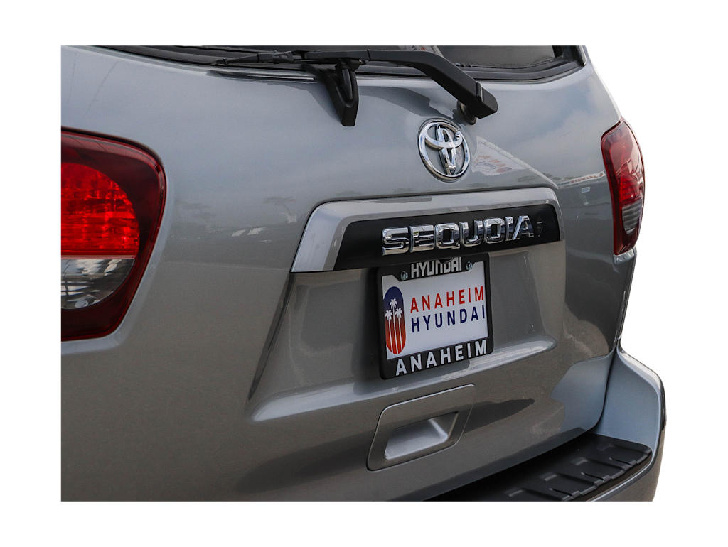 Thumbnail: 2021 Toyota Sequoia - 21