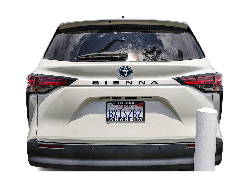 Thumbnail: 2021 Toyota Sienna - 4