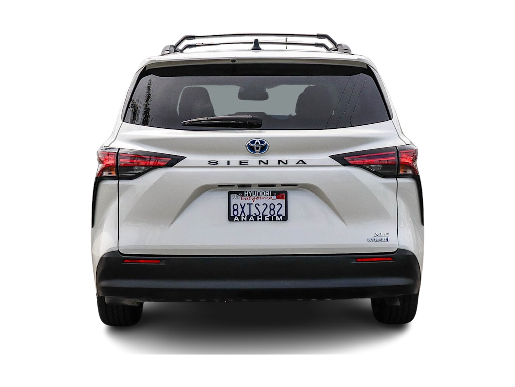 Thumbnail: 2021 Toyota Sienna - 4