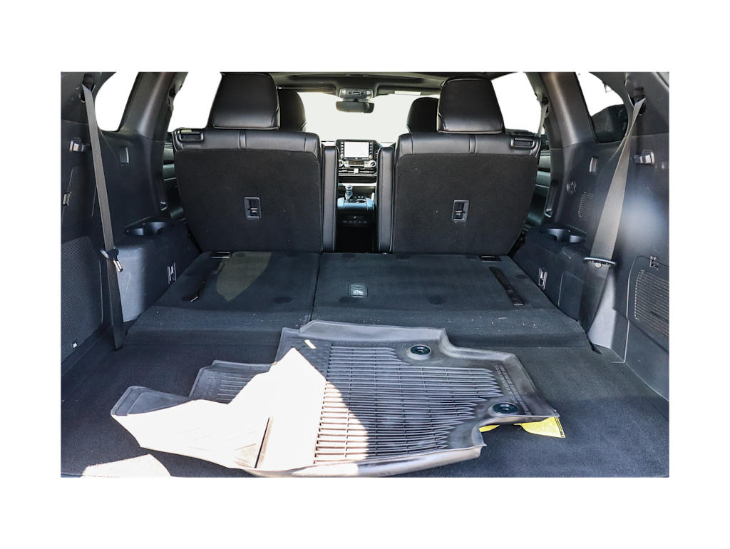 Thumbnail: 2021 Toyota Highlander - 23