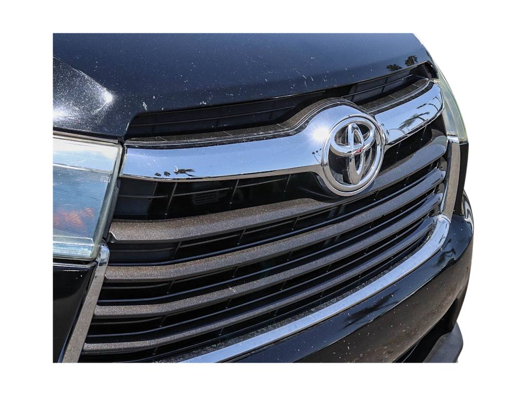 Thumbnail: 2016 Toyota Highlander - 18