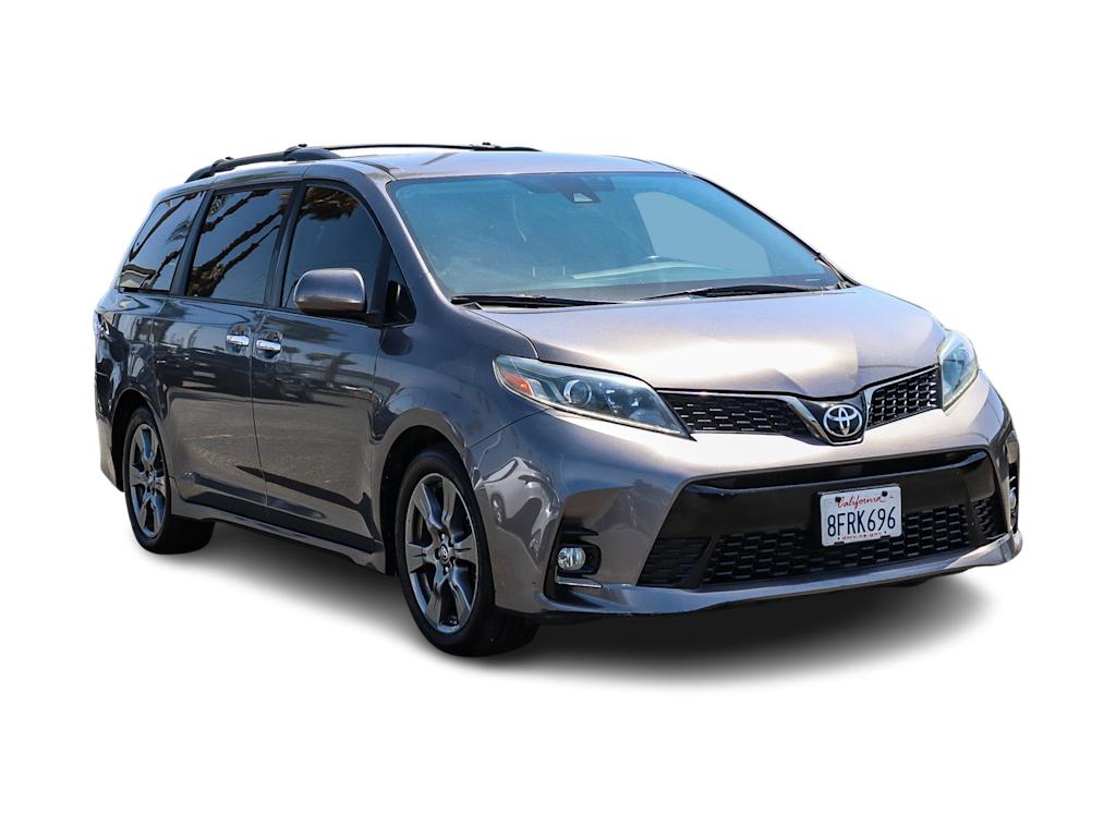 Thumbnail: 2018 Toyota Sienna - 15