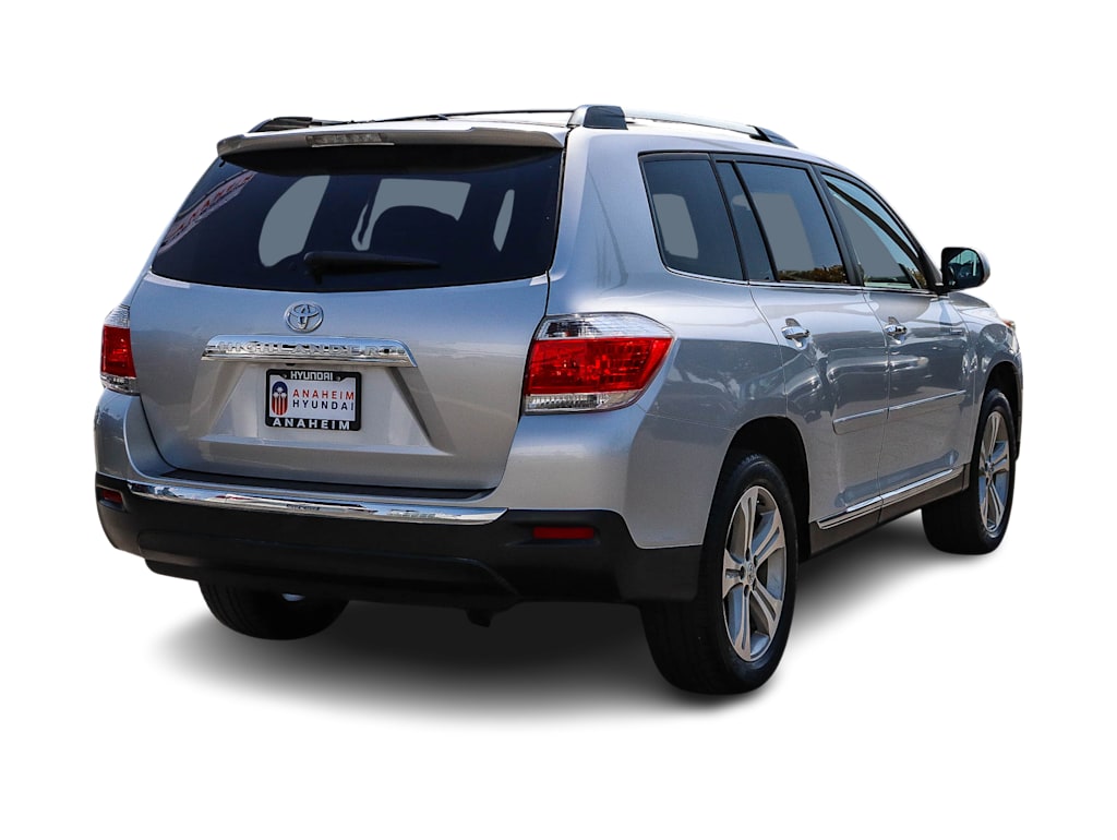 Thumbnail: 2013 Toyota Highlander - 20