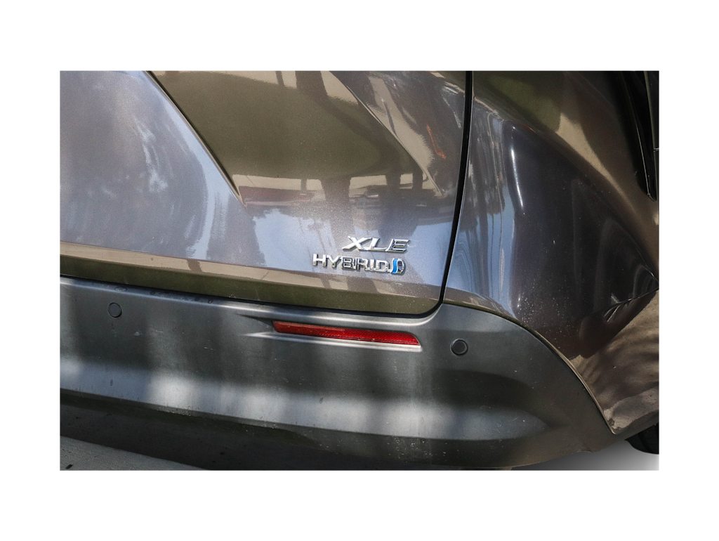 Thumbnail: 2024 Toyota Sienna - 21
