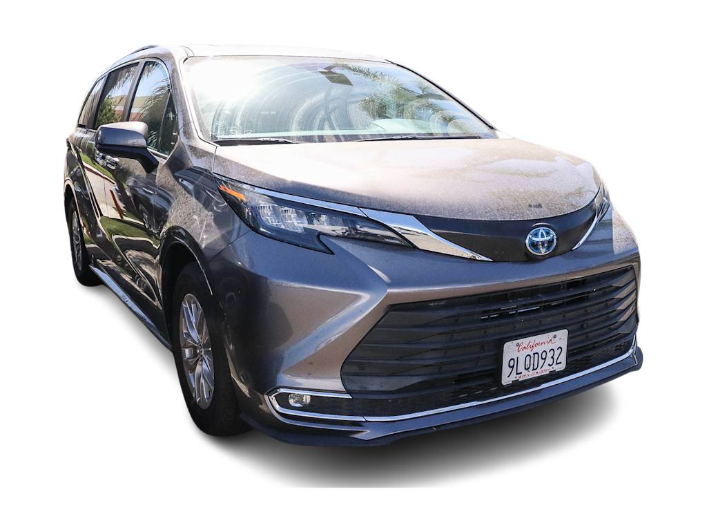 Thumbnail: 2024 Toyota Sienna - 24
