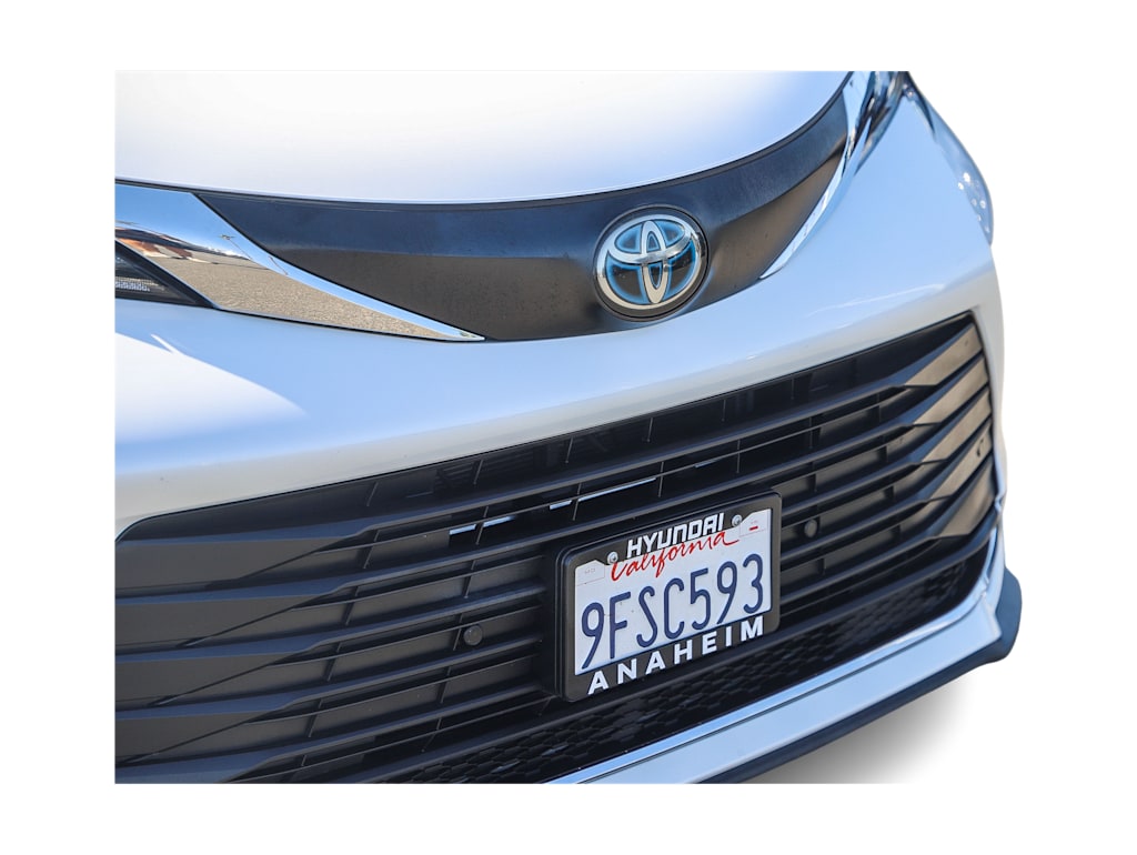 Thumbnail: 2023 Toyota Sienna - 21