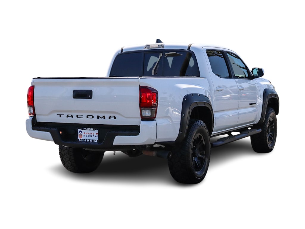 Thumbnail: 2020 Toyota Tacoma - 20