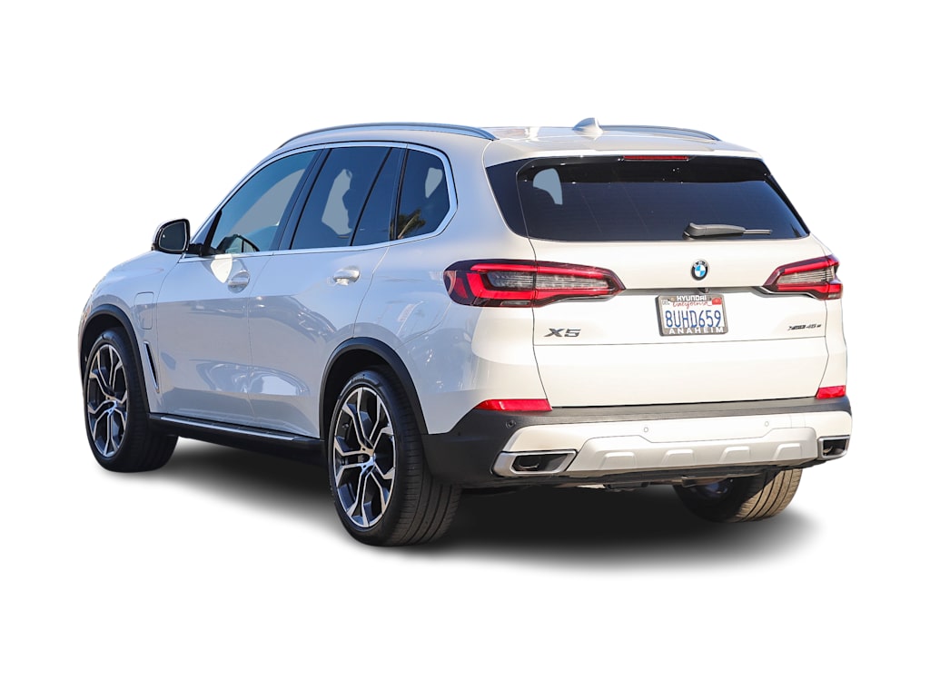 Thumbnail: 2021 BMW X5 - 3