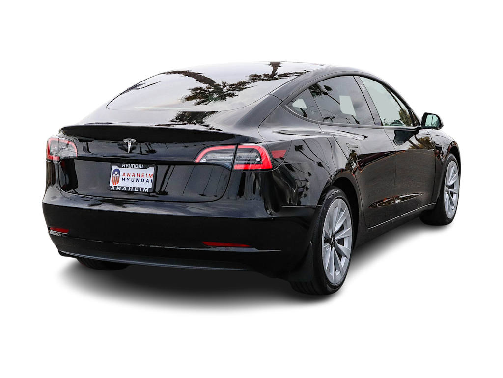 Thumbnail: 2023 Tesla Model 3 - 17