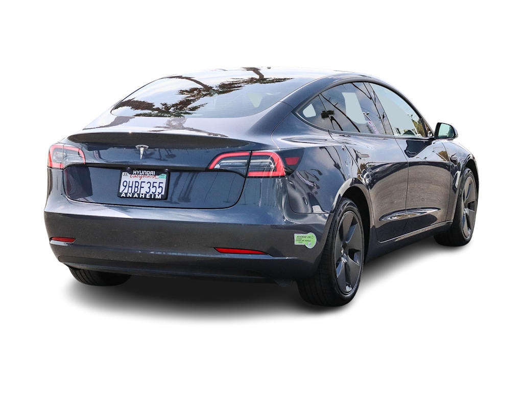Thumbnail: 2023 Tesla Model 3 - 19