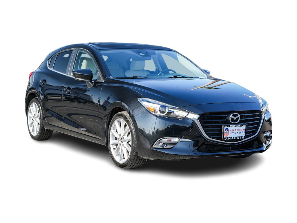 Thumbnail: 2017 Mazda Mazda3 - 17
