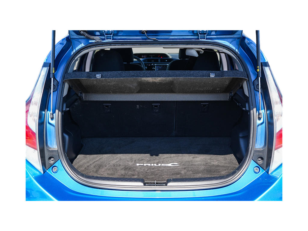 Thumbnail: 2015 Toyota Prius c - 16