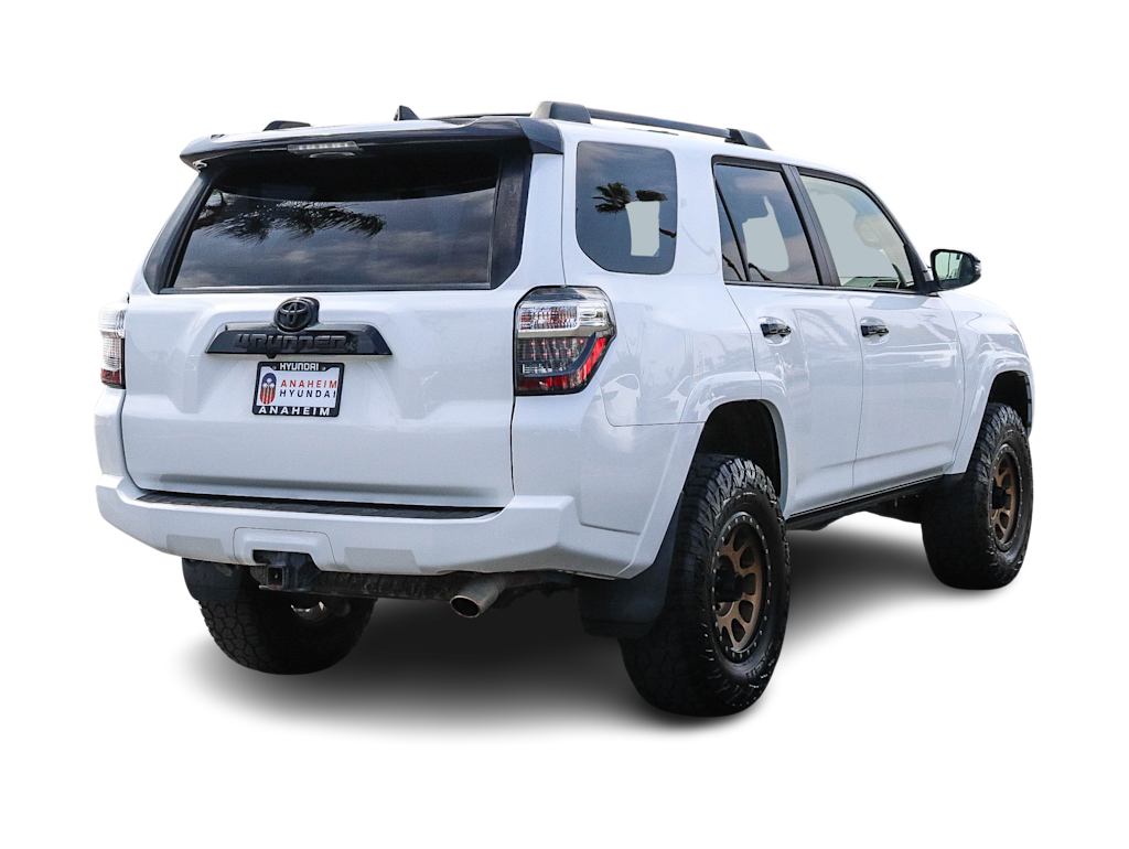 Thumbnail: 2020 Toyota 4Runner - 20