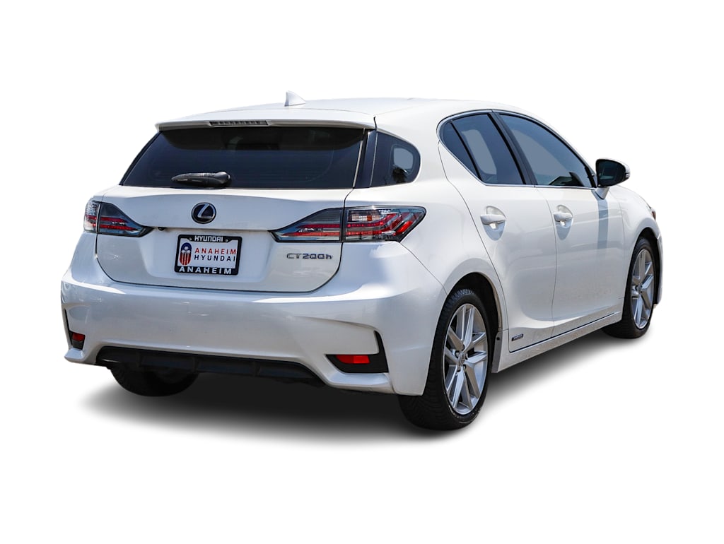 Thumbnail: 2017 Lexus CT - 20