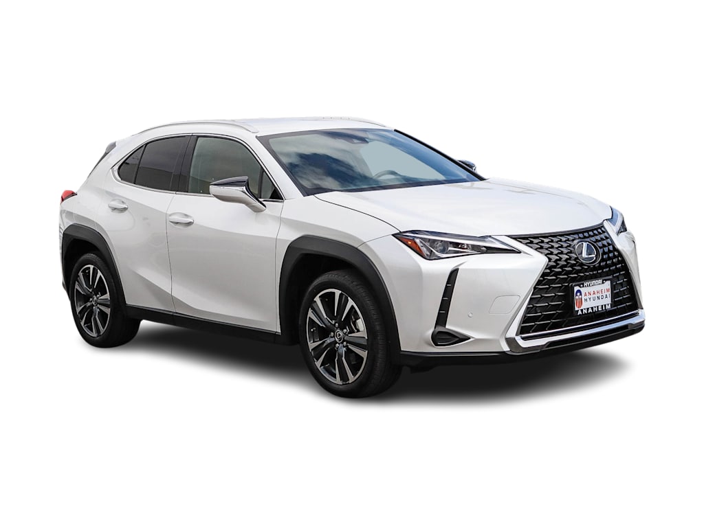 Thumbnail: 2022 Lexus UX - 17