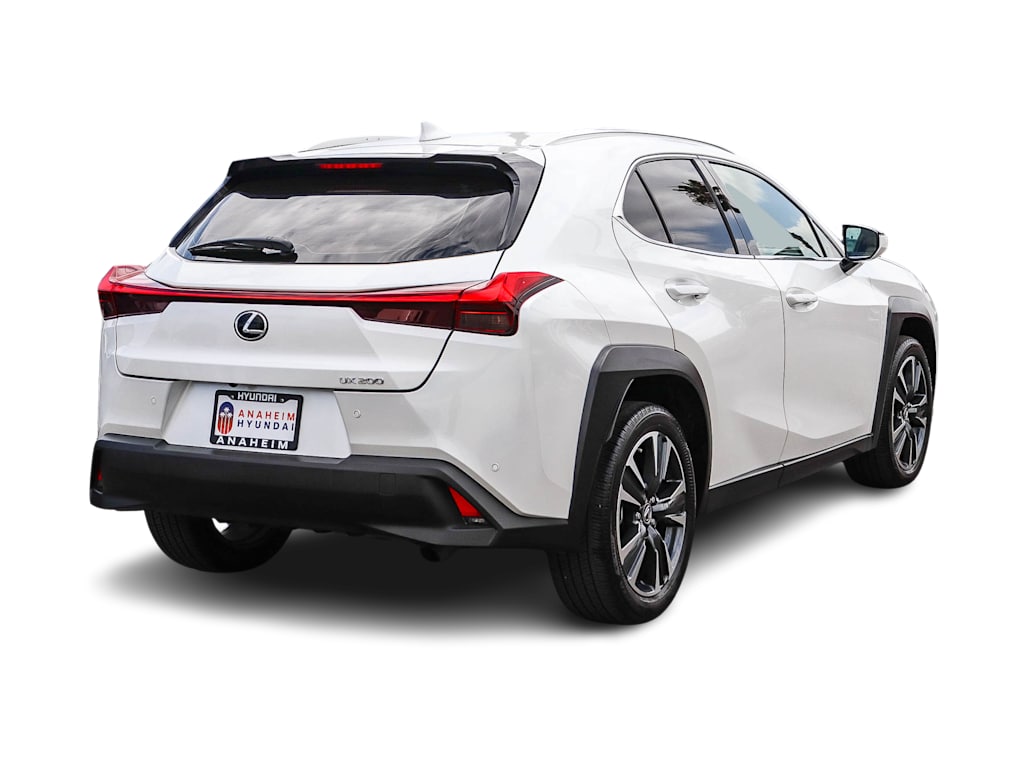 Thumbnail: 2022 Lexus UX - 20
