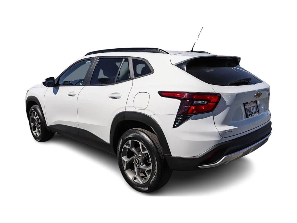 Thumbnail: 2024 Chevrolet Trax - 4