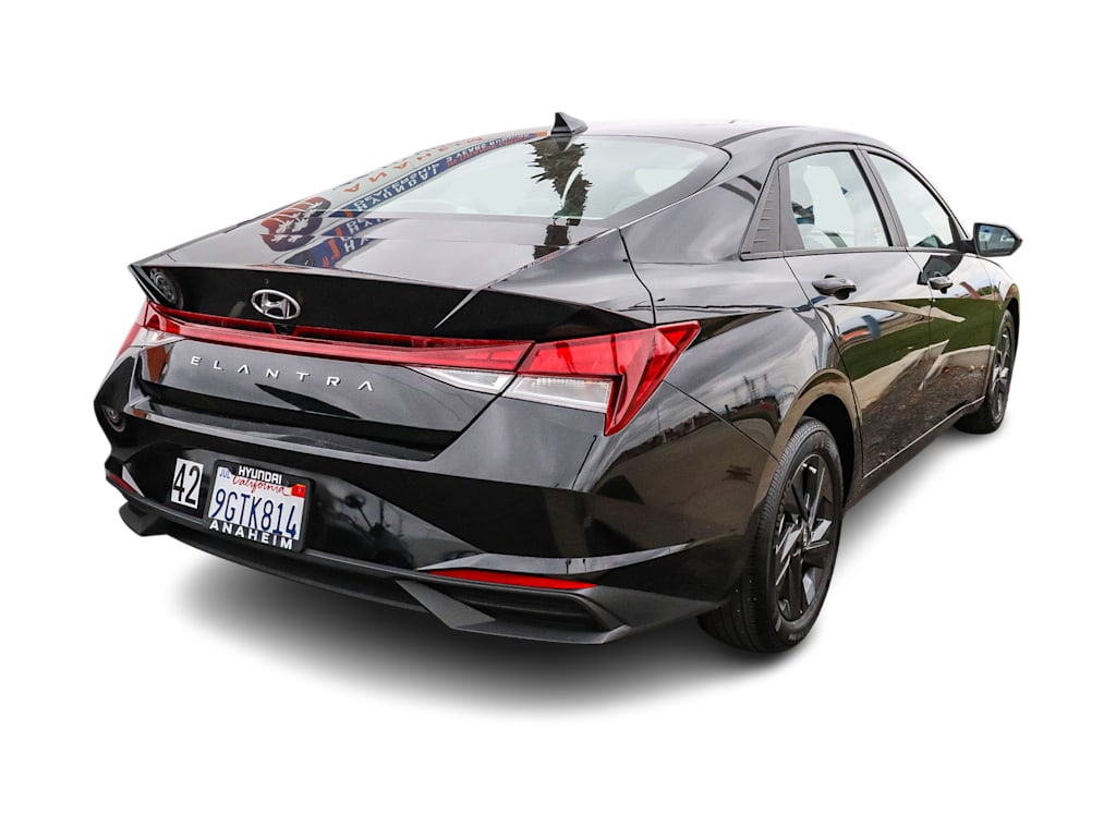 Thumbnail: 2023 Hyundai Elantra - 13