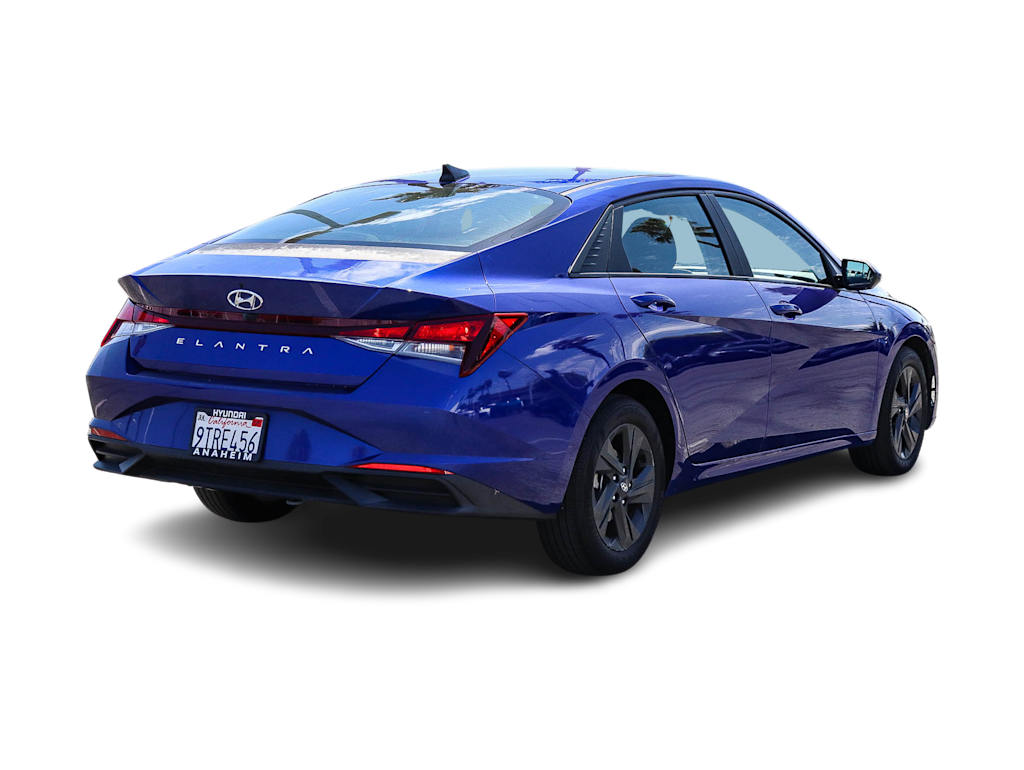 Thumbnail: 2022 Hyundai Elantra - 19