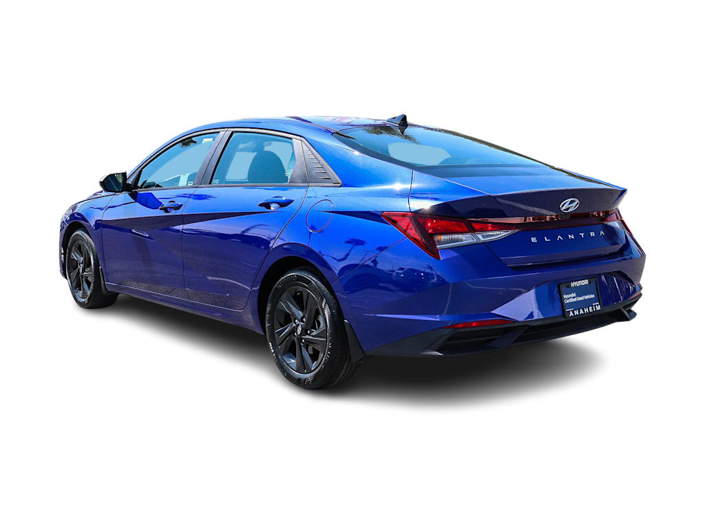 Thumbnail: 2023 Hyundai Elantra - 3