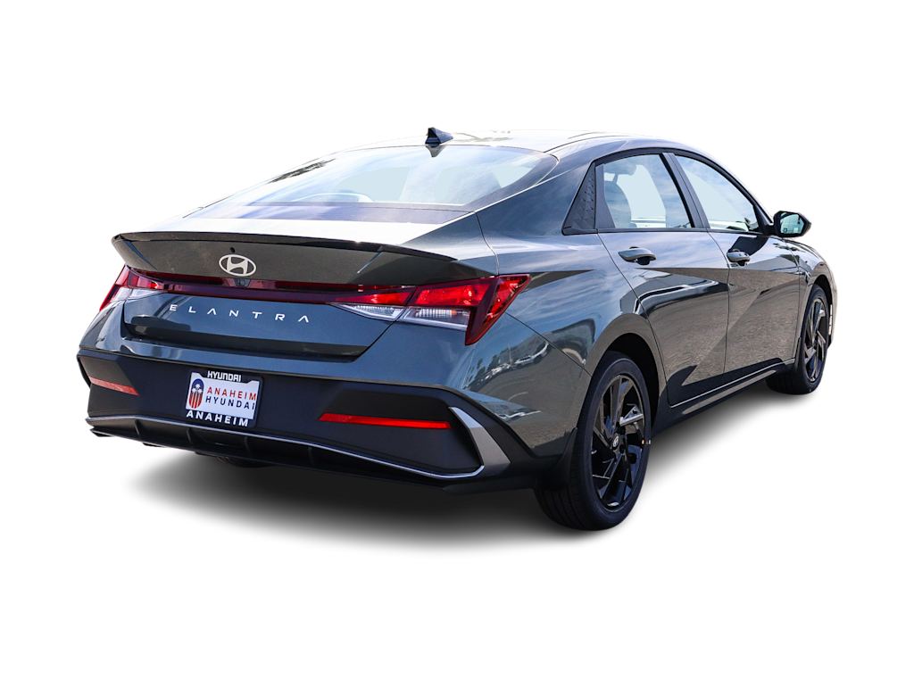 Thumbnail: 2026 Hyundai Elantra - 18