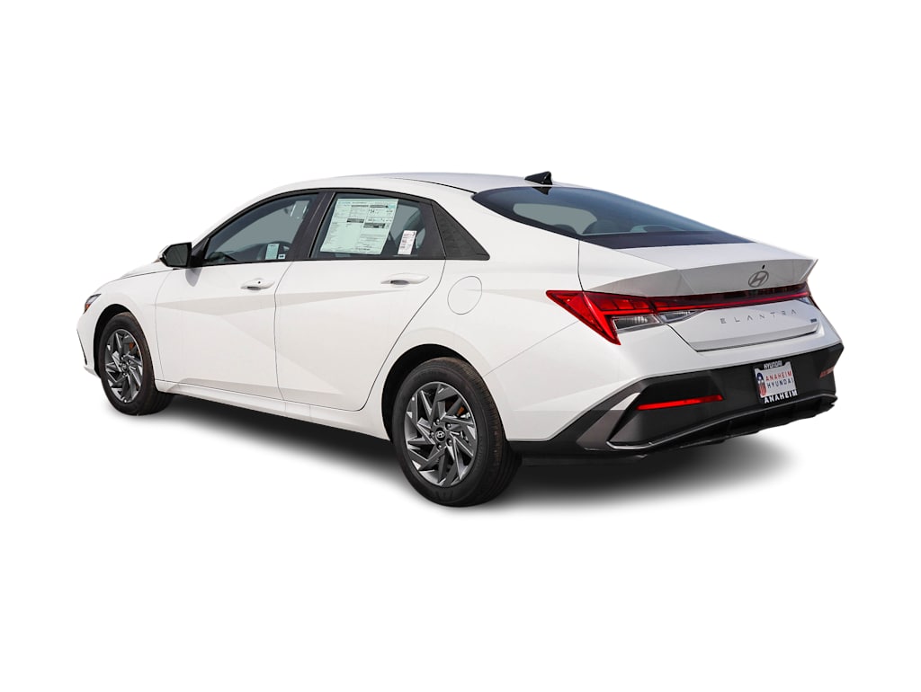 Thumbnail: 2026 Hyundai Elantra - 3