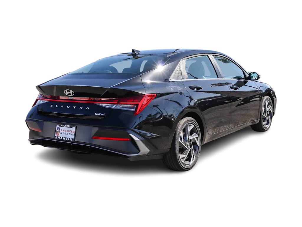 Thumbnail: 2026 Hyundai Elantra - 18