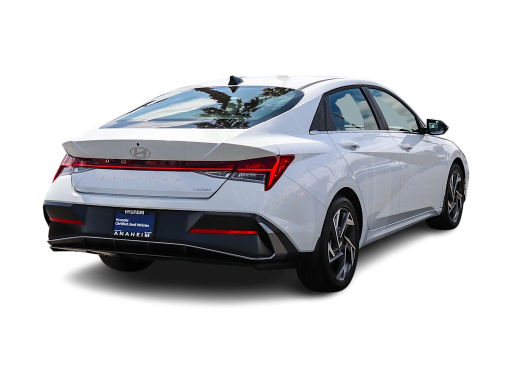 Thumbnail: 2025 Hyundai Elantra - 18