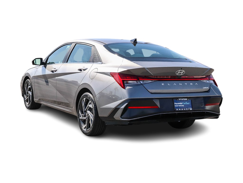 Thumbnail: 2024 Hyundai Elantra - 3