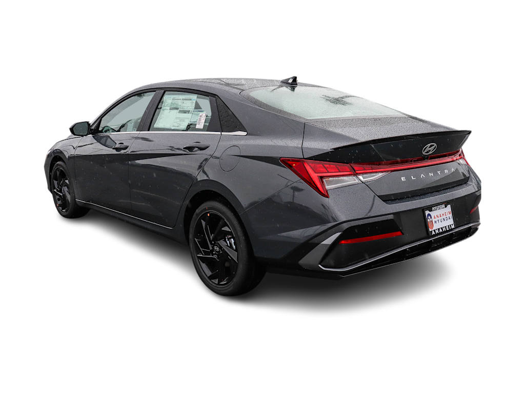 Thumbnail: 2026 Hyundai Elantra - 3