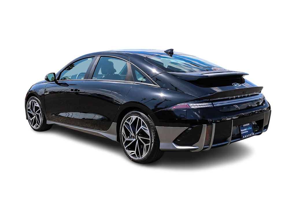 Thumbnail: 2023 Hyundai Ioniq 6 - 3