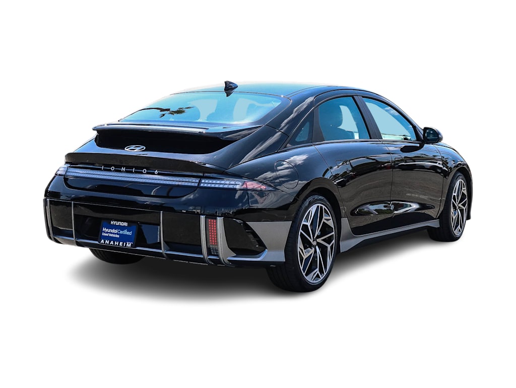 Thumbnail: 2023 Hyundai Ioniq 6 - 17