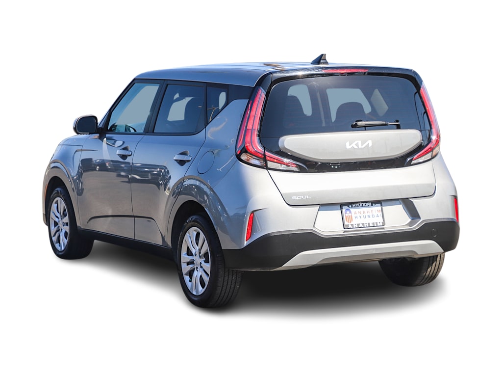 Thumbnail: 2023 Kia Soul - 3