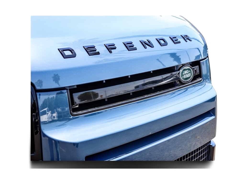 Thumbnail: 2025 Land Rover Defender - 19