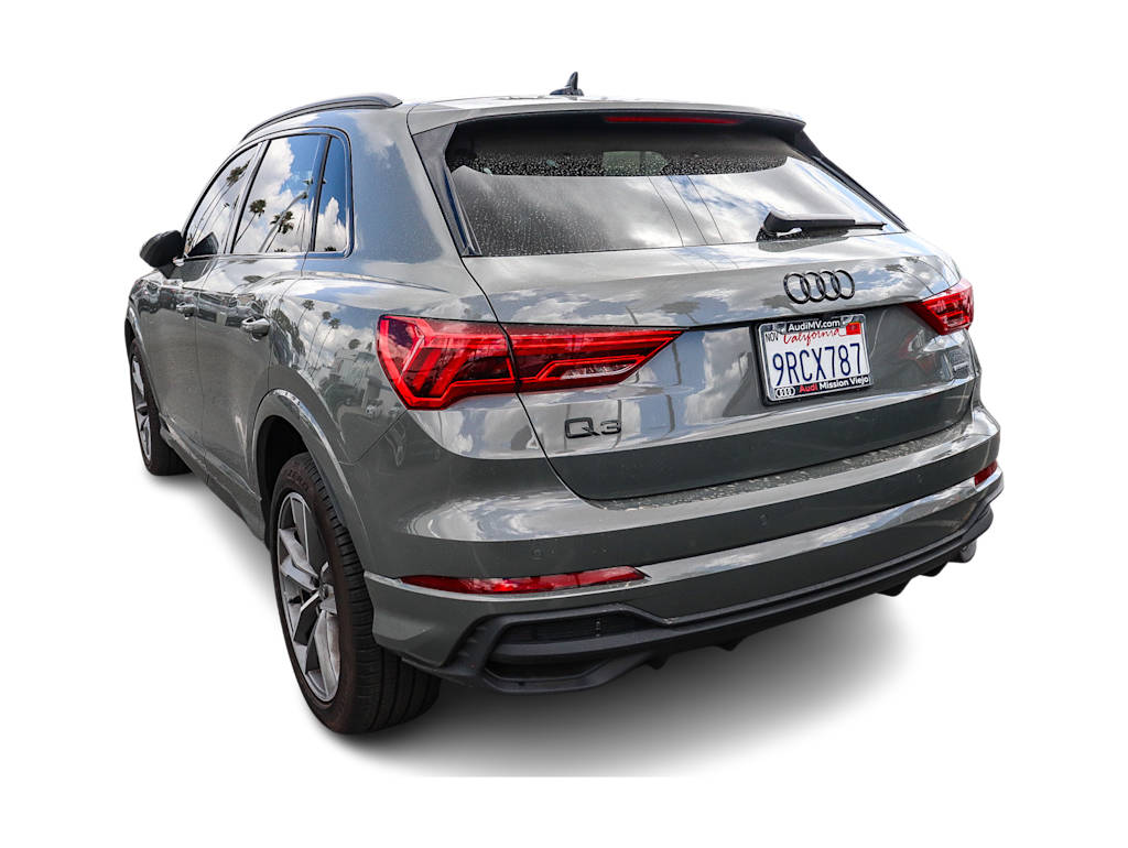 Thumbnail: 2024 Audi Q3 - 2